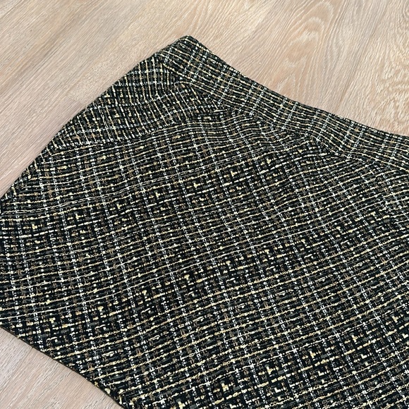 FORENZA SKIRT SIZE 4 - Picture 3 of 4